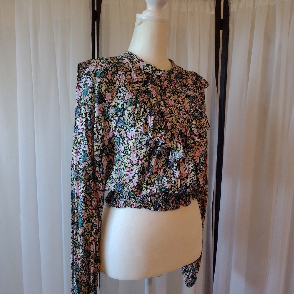 Cropped floral blouse